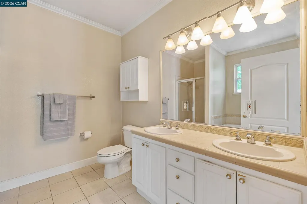376 Sterling Way San Rafael CA 94903