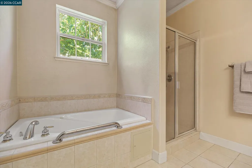 376 Sterling Way San Rafael CA 94903