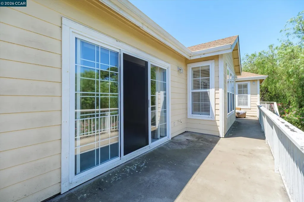 376 Sterling Way San Rafael CA 94903
