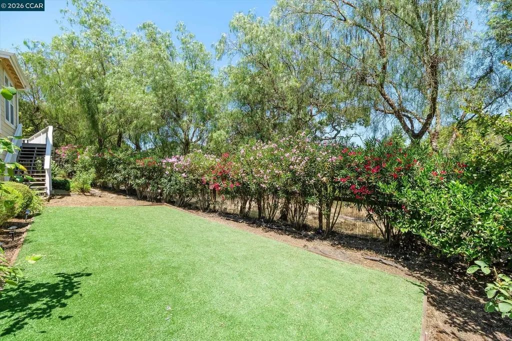 376 Sterling Way San Rafael CA 94903