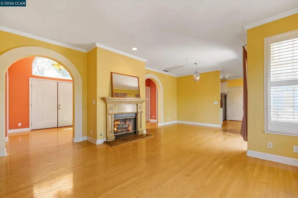 376 Sterling Way San Rafael CA 94903