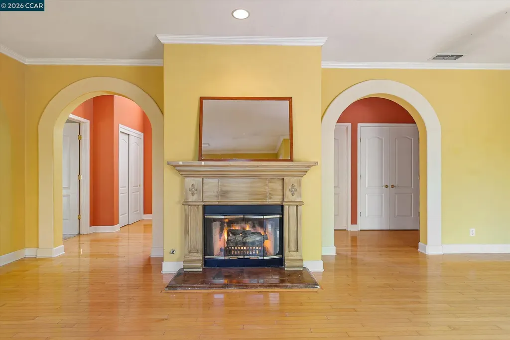 376 Sterling Way San Rafael CA 94903