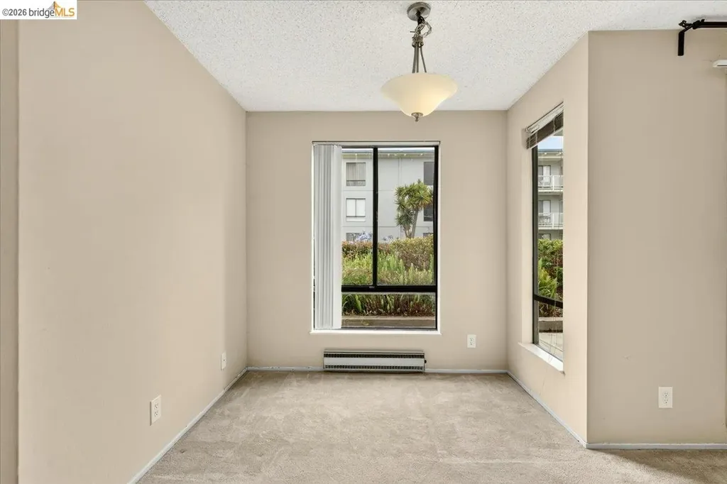 6 Captain Drive Emeryville CA 94608