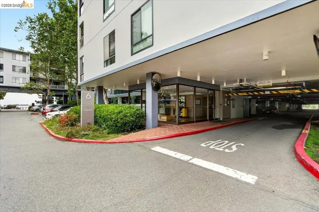 6 Captain Drive Emeryville CA 94608