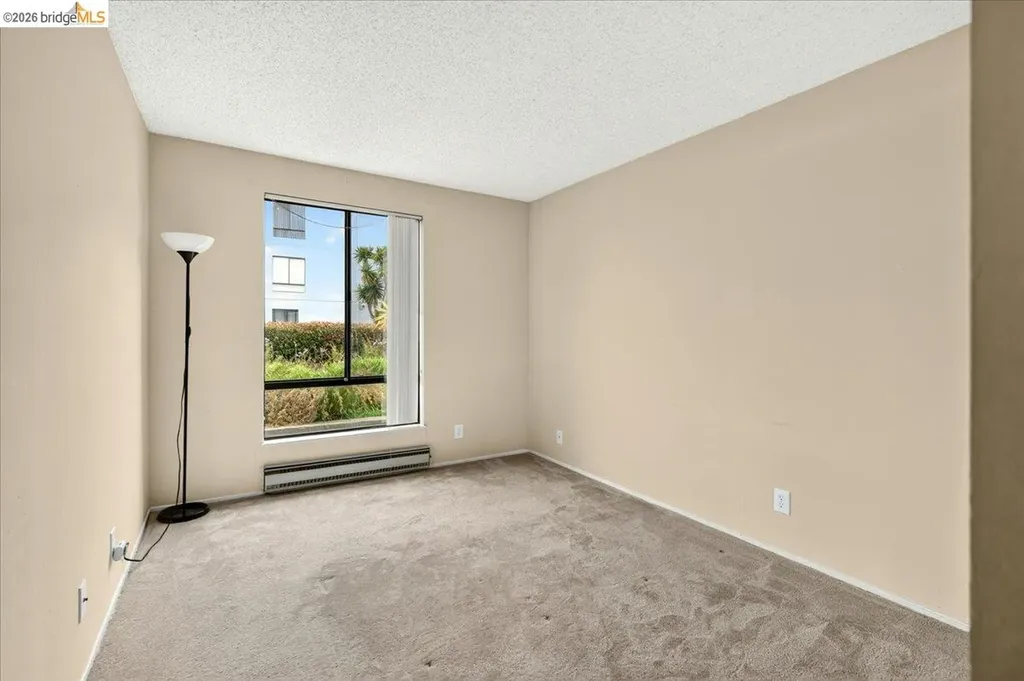 6 Captain Drive Emeryville CA 94608