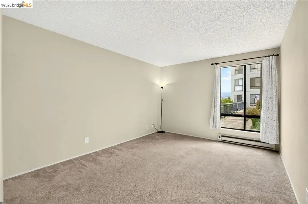 6 Captain Drive Emeryville CA 94608