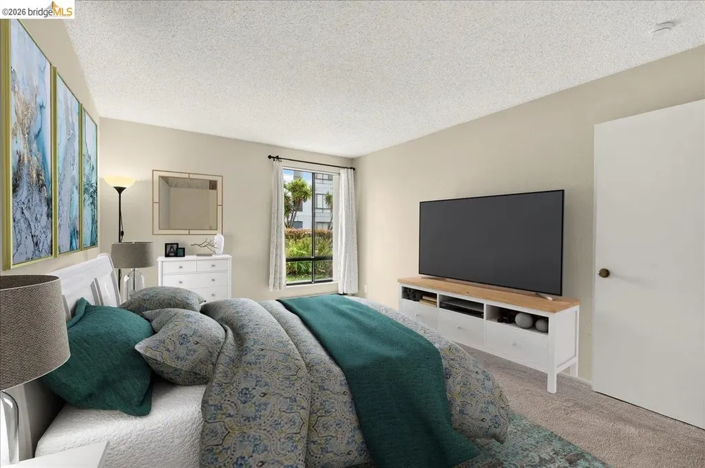 6 Captain Drive Emeryville CA 94608