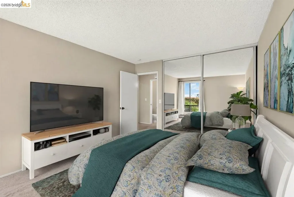 6 Captain Drive Emeryville CA 94608
