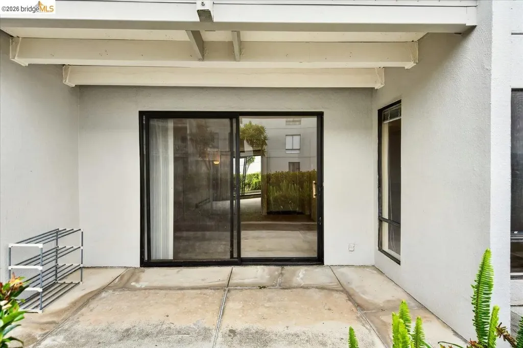 6 Captain Drive Emeryville CA 94608