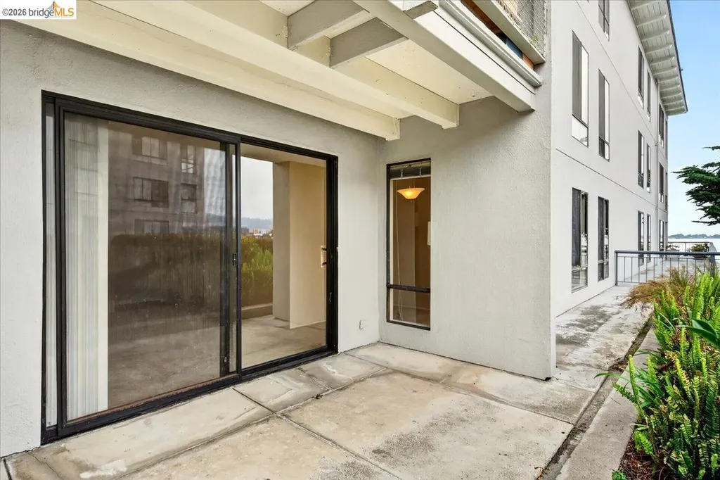 6 Captain Drive Emeryville CA 94608
