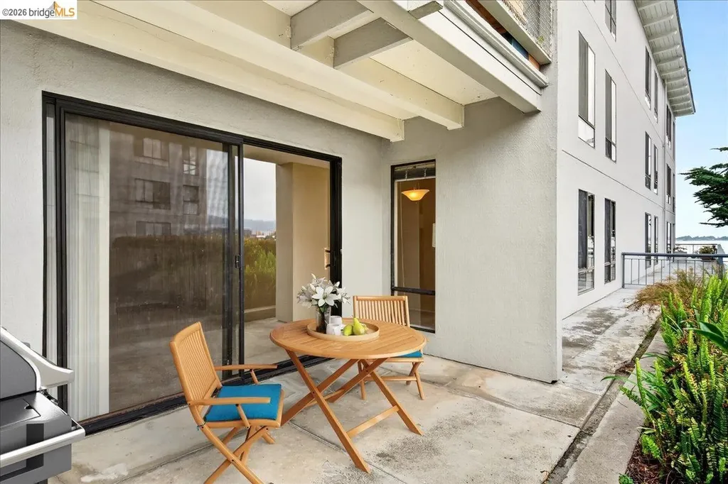 6 Captain Drive Emeryville CA 94608
