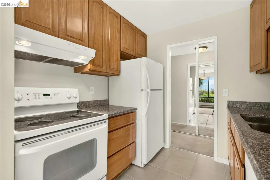 6 Captain Drive Emeryville CA 94608
