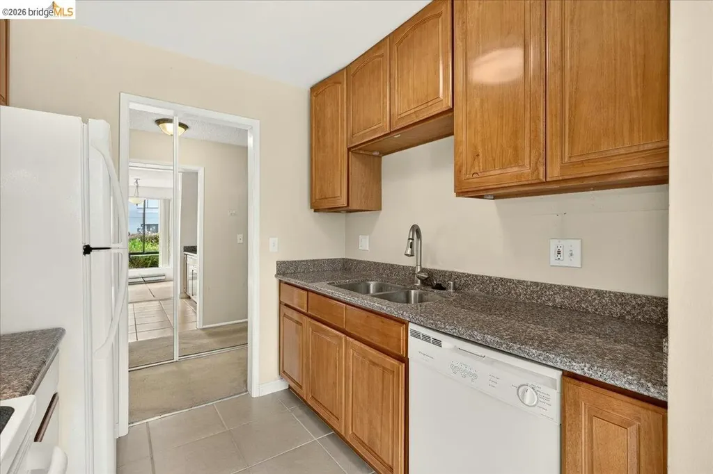 6 Captain Drive Emeryville CA 94608