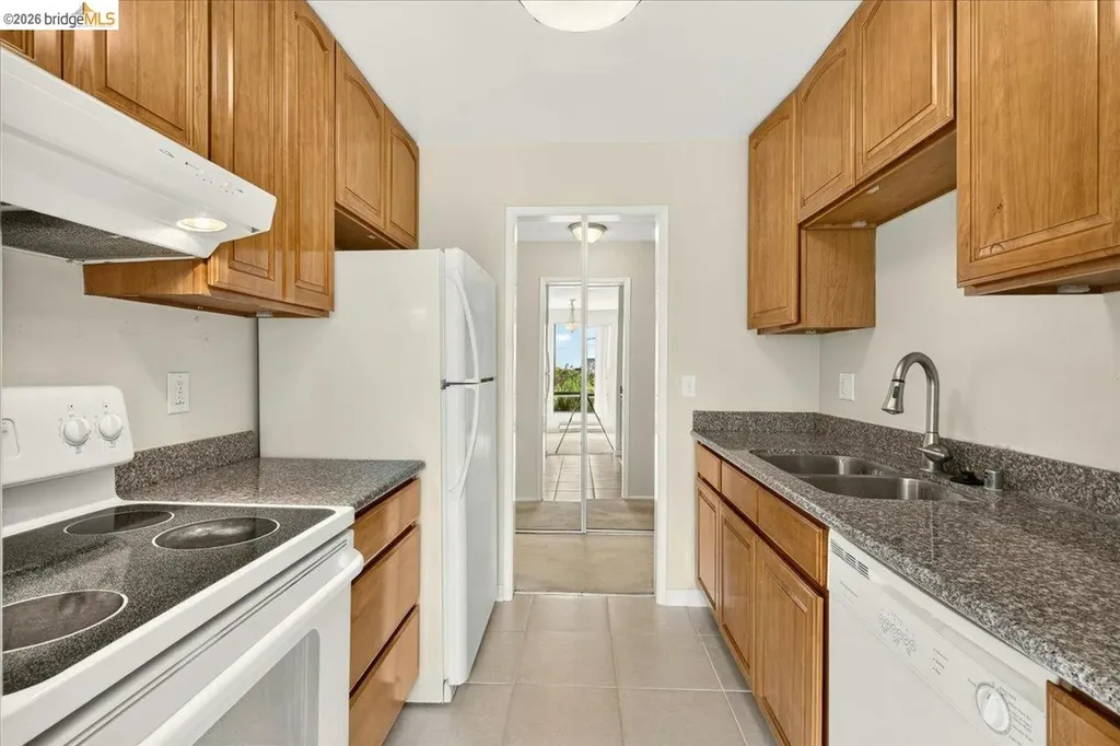 6 Captain Drive Emeryville CA 94608