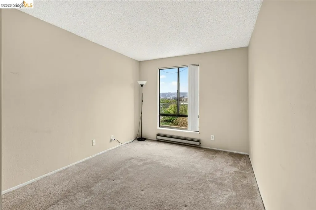 6 Captain Drive Emeryville CA 94608