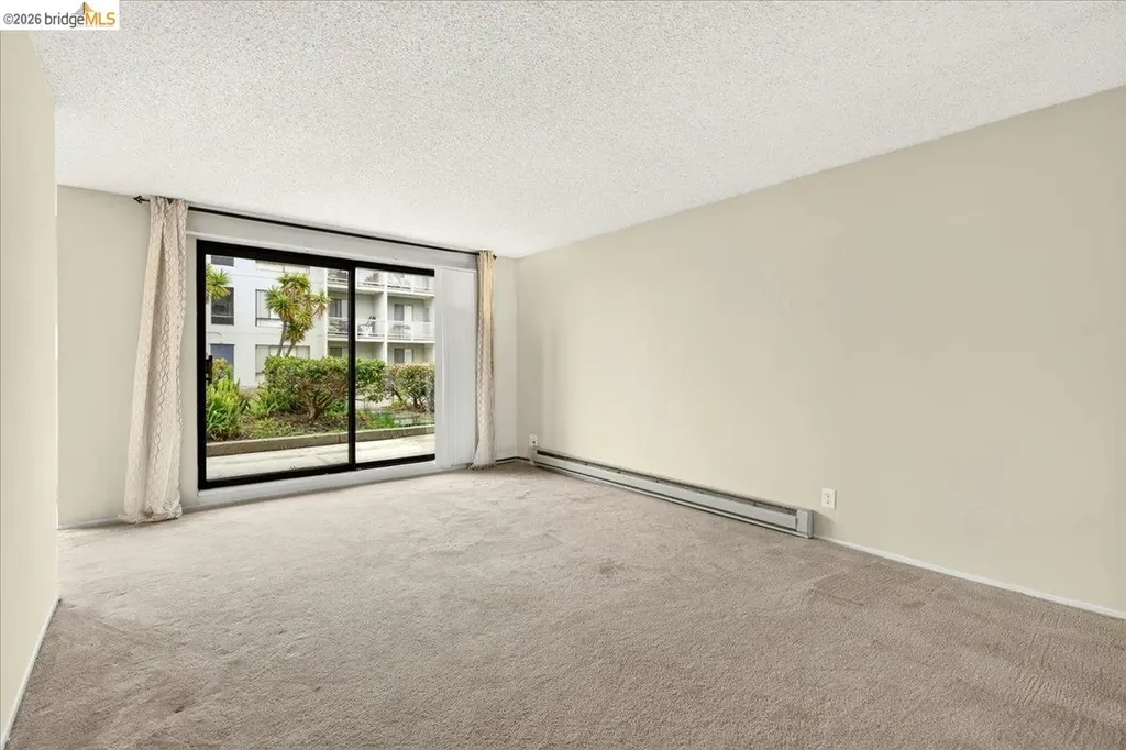 6 Captain Drive Emeryville CA 94608
