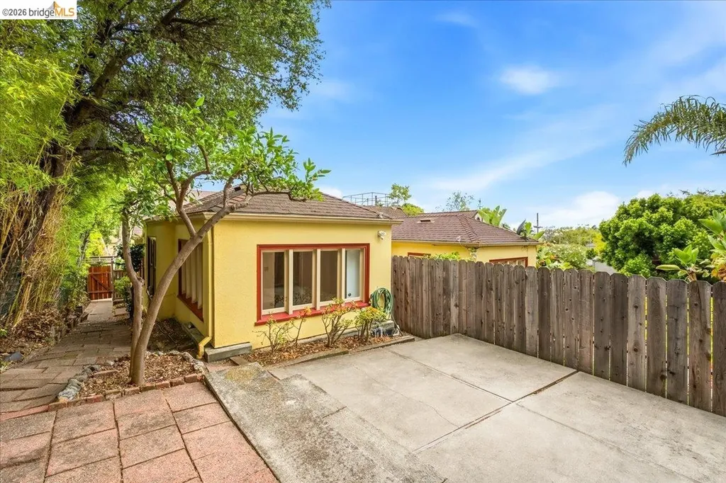 2403 Cedar Street Berkeley CA 94708