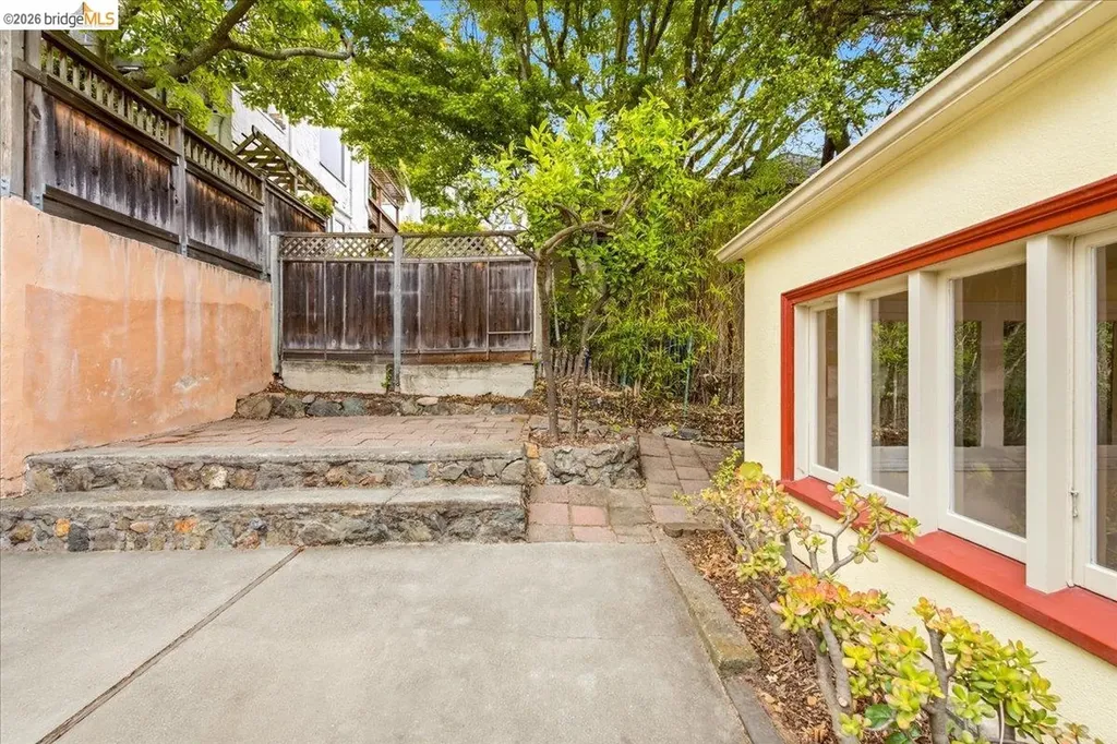 2403 Cedar Street Berkeley CA 94708