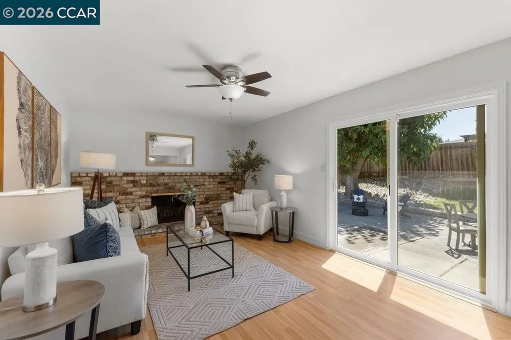1236 Rolling Hill Court Martinez CA 94553