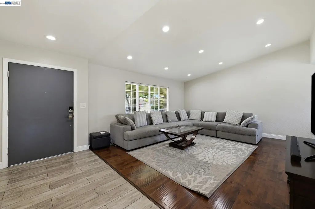 30979 Granger Avenue Union City CA 94587