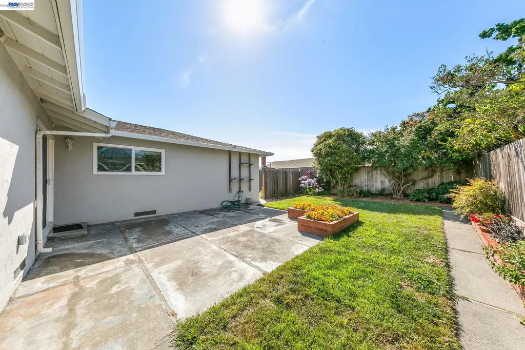 2049 Rosedale Drive San Pablo CA 94806