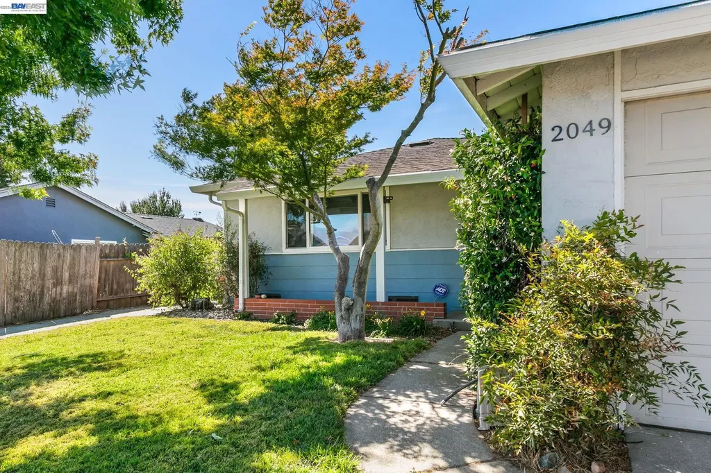 2049 Rosedale Drive San Pablo CA 94806