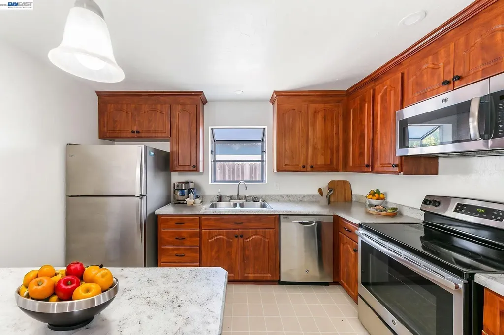 2049 Rosedale Drive San Pablo CA 94806