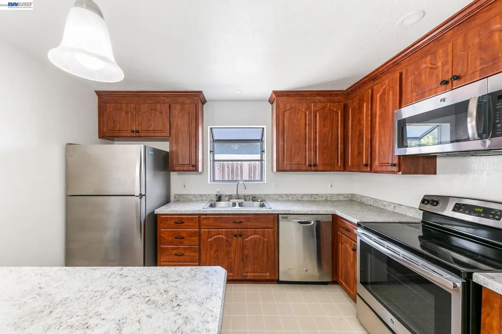 2049 Rosedale Drive San Pablo CA 94806