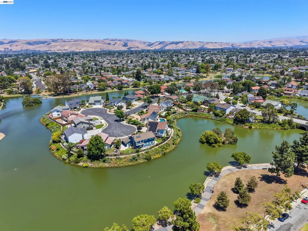 4815 Windermere Drive Newark CA 94560