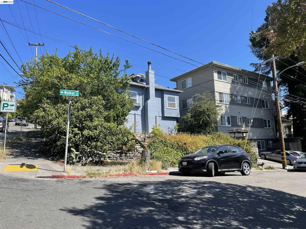 770 Walker Avenue Oakland CA 94610