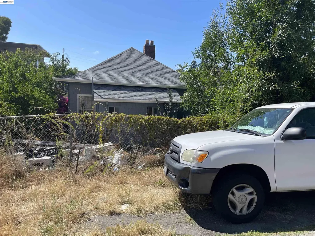770 Walker Avenue Oakland CA 94610