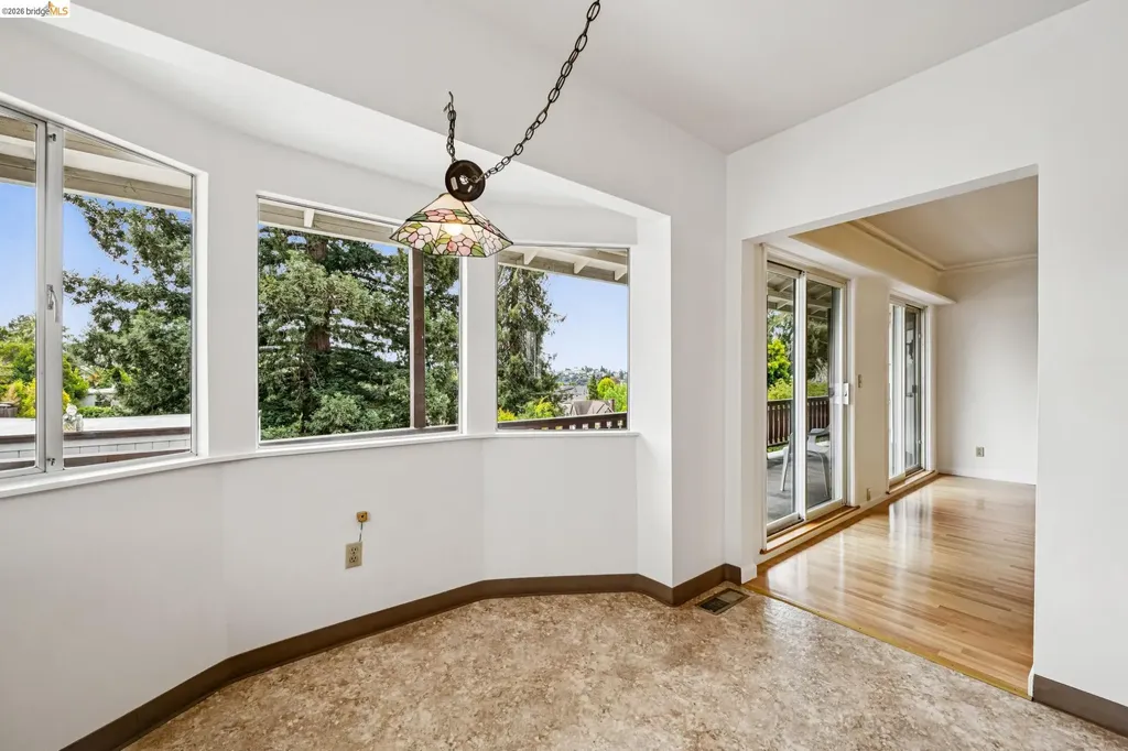 1120 Warfield Avenue Piedmont CA 94610