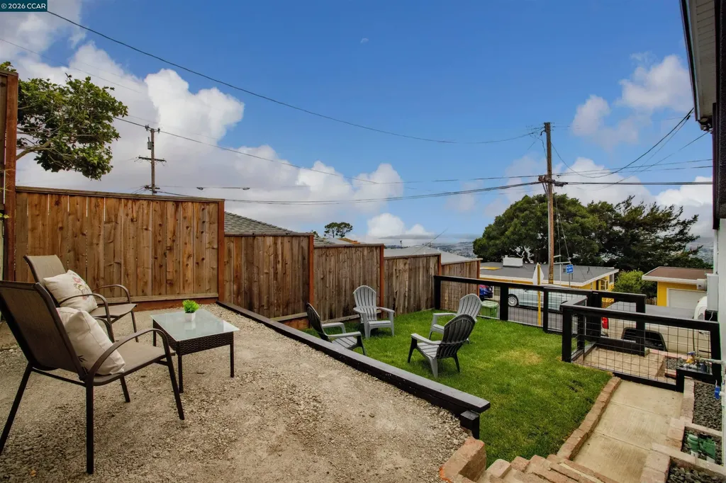 2758 Del Monte Avenue El Cerrito CA 94530