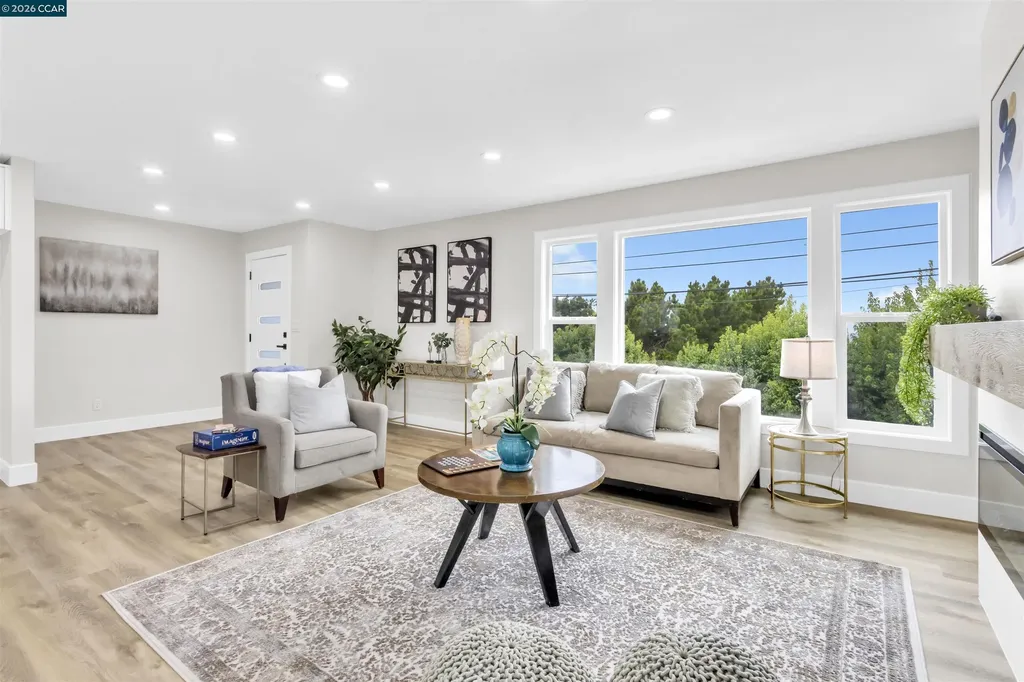 2758 Del Monte Avenue El Cerrito CA 94530
