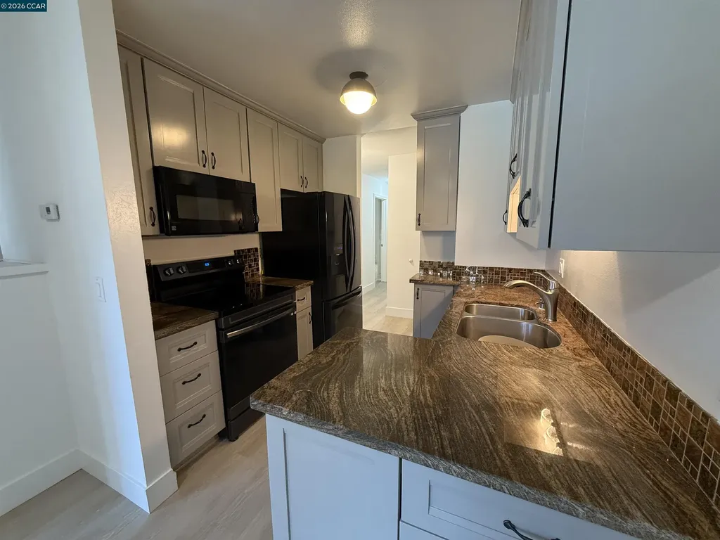 2564 Walnut Boulevard Walnut Creek CA 94596