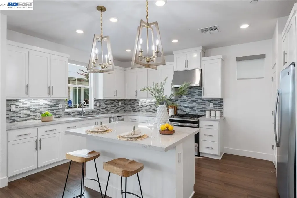 37408 Watersail Way Newark CA 94560