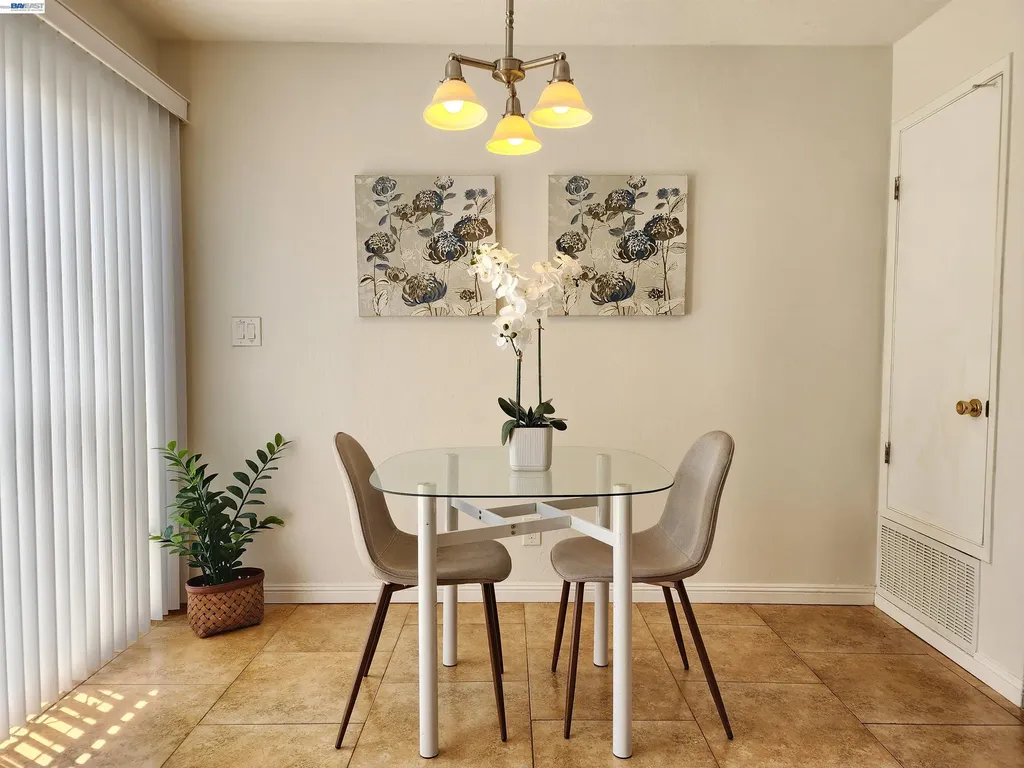 2322 Belvedere Avenue San Leandro CA 94577