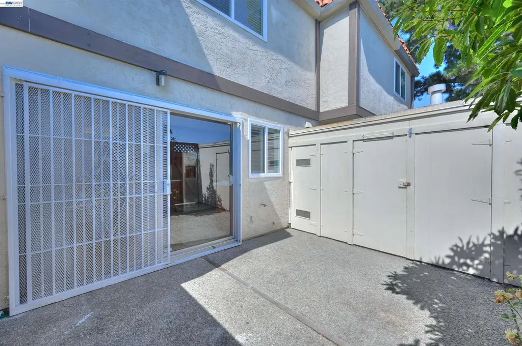 2322 Belvedere Avenue San Leandro CA 94577