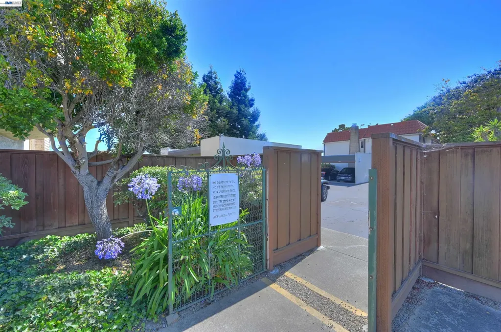 2322 Belvedere Avenue San Leandro CA 94577