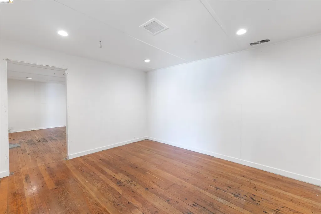 3407 Harlan Street Oakland CA 94608