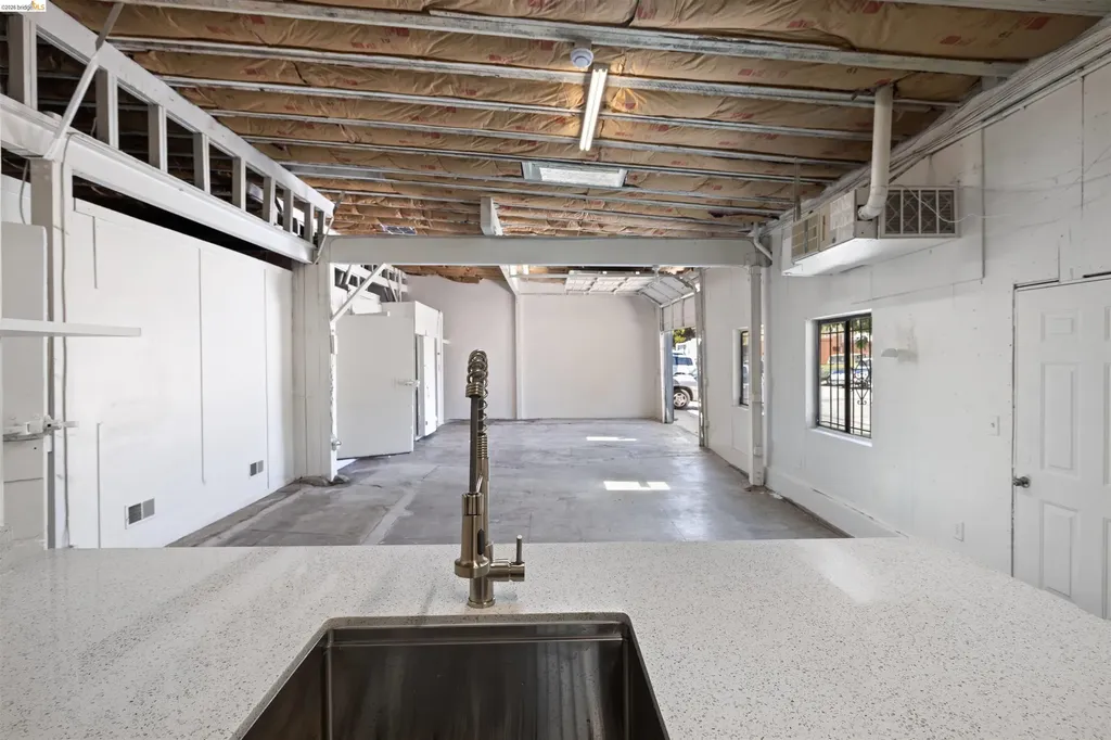 3407 Harlan Street Oakland CA 94608