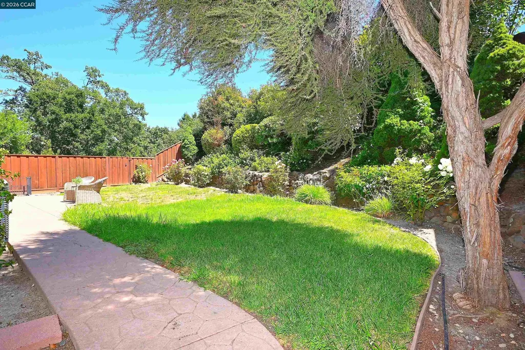 104 Johnson Lane Martinez CA 94553