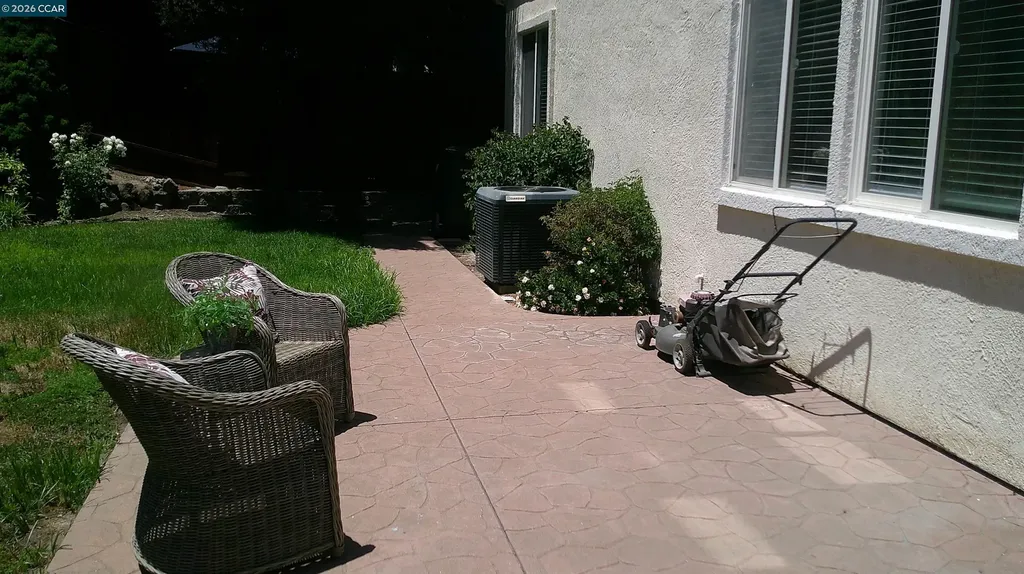 104 Johnson Lane Martinez CA 94553