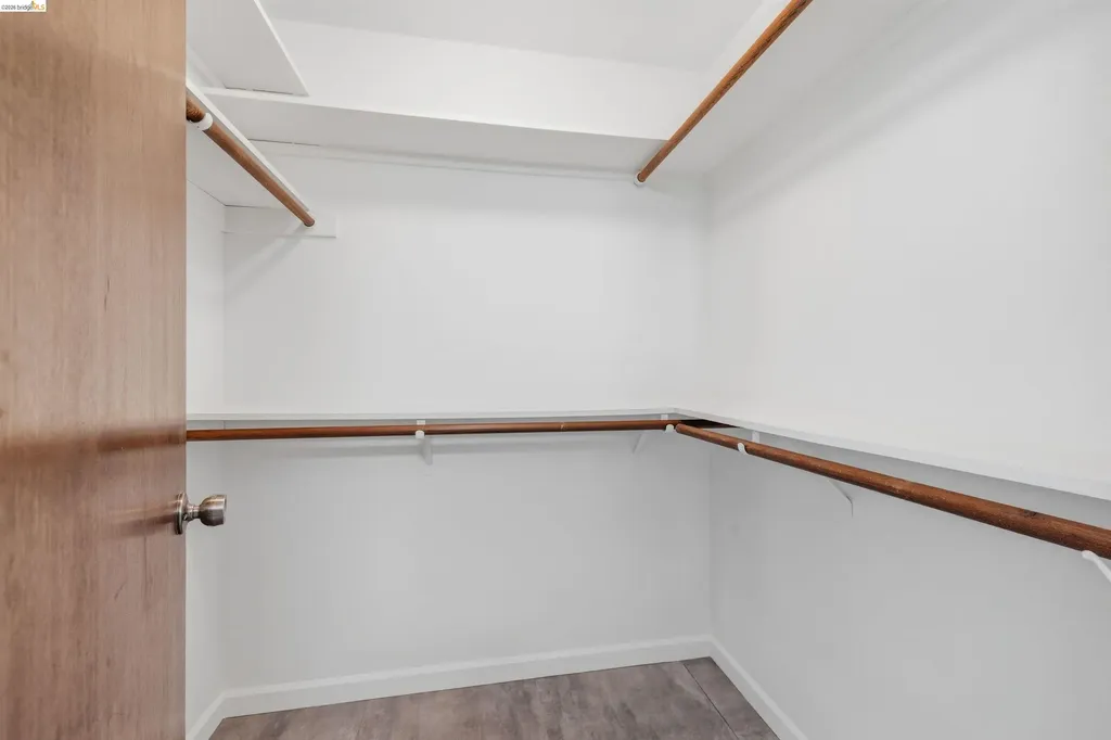 6763 Pinehaven Road Oakland CA 94611