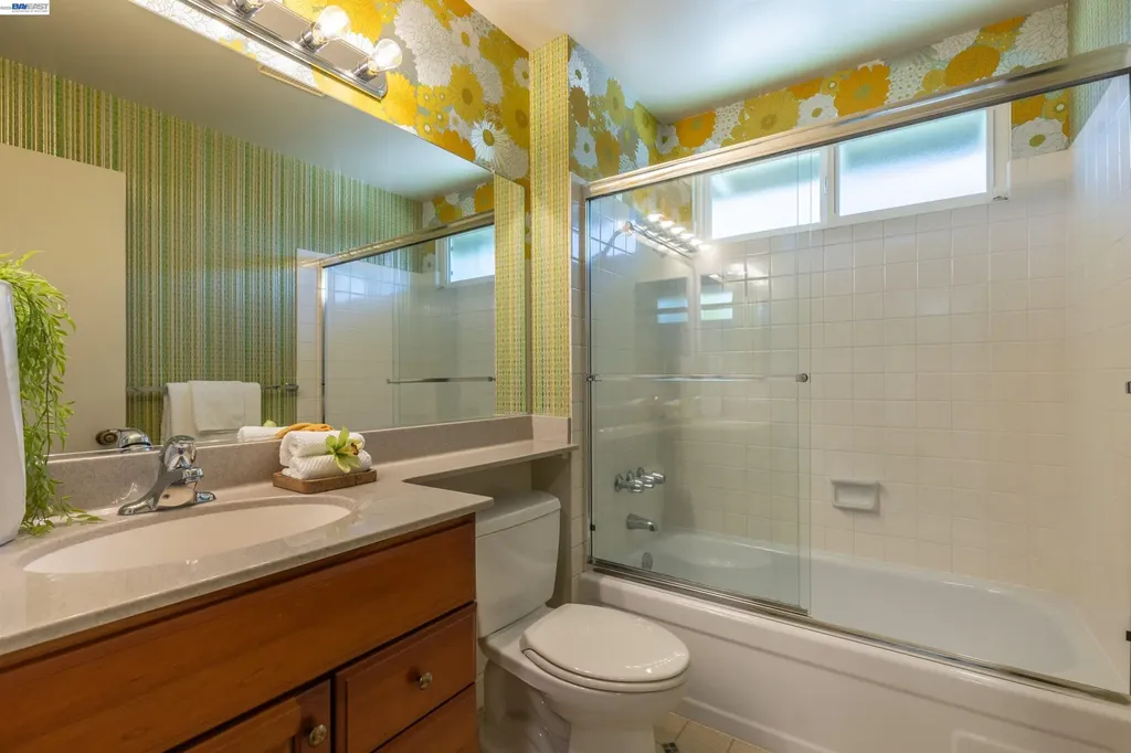 4329 Guilford Avenue Livermore CA 94550