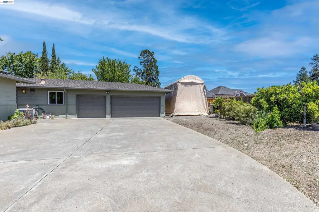 4329 Guilford Avenue Livermore CA 94550