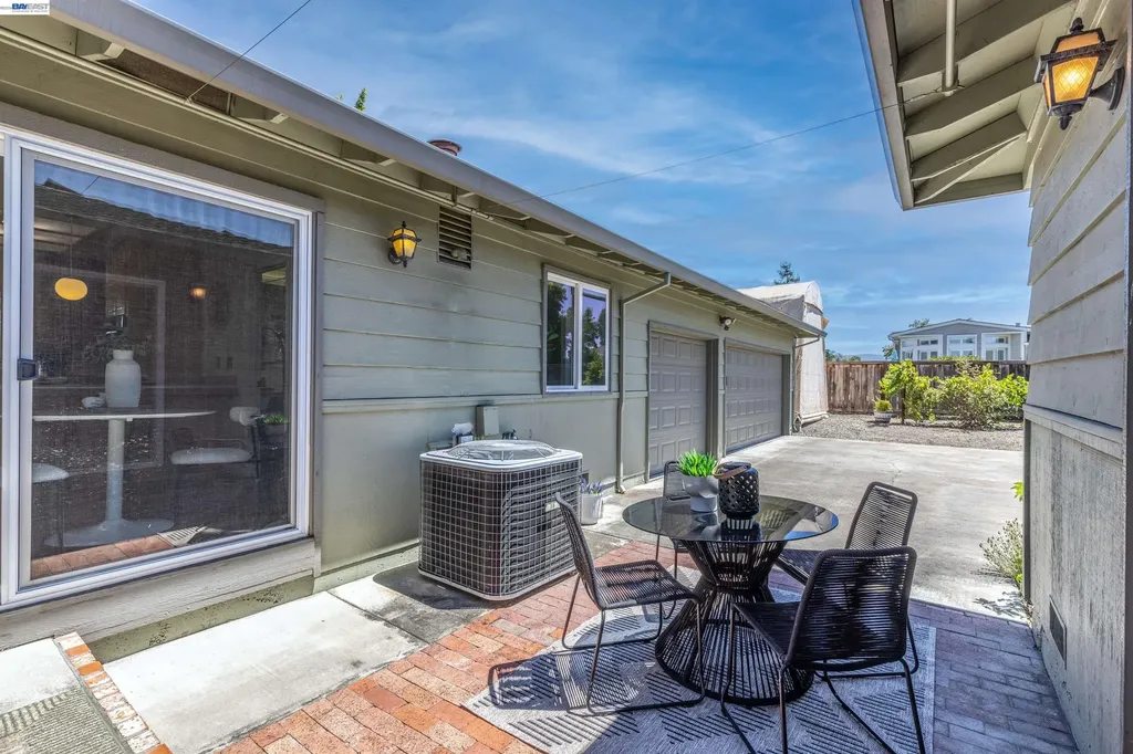 4329 Guilford Avenue Livermore CA 94550