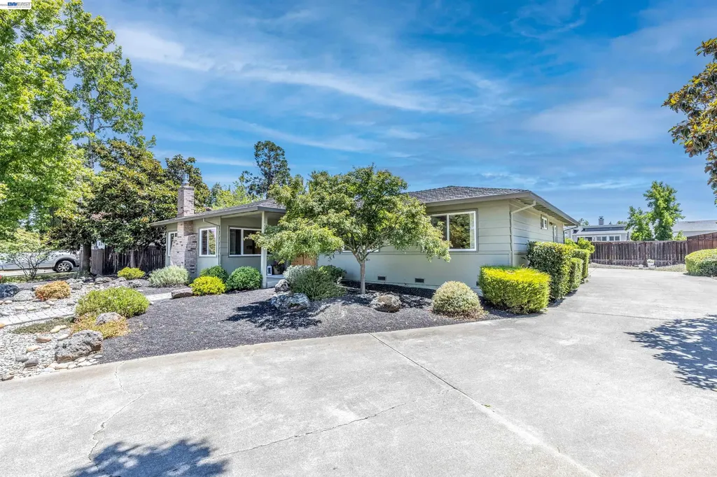 4329 Guilford Avenue Livermore CA 94550
