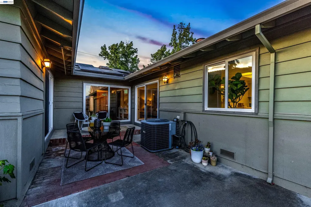 4329 Guilford Avenue Livermore CA 94550