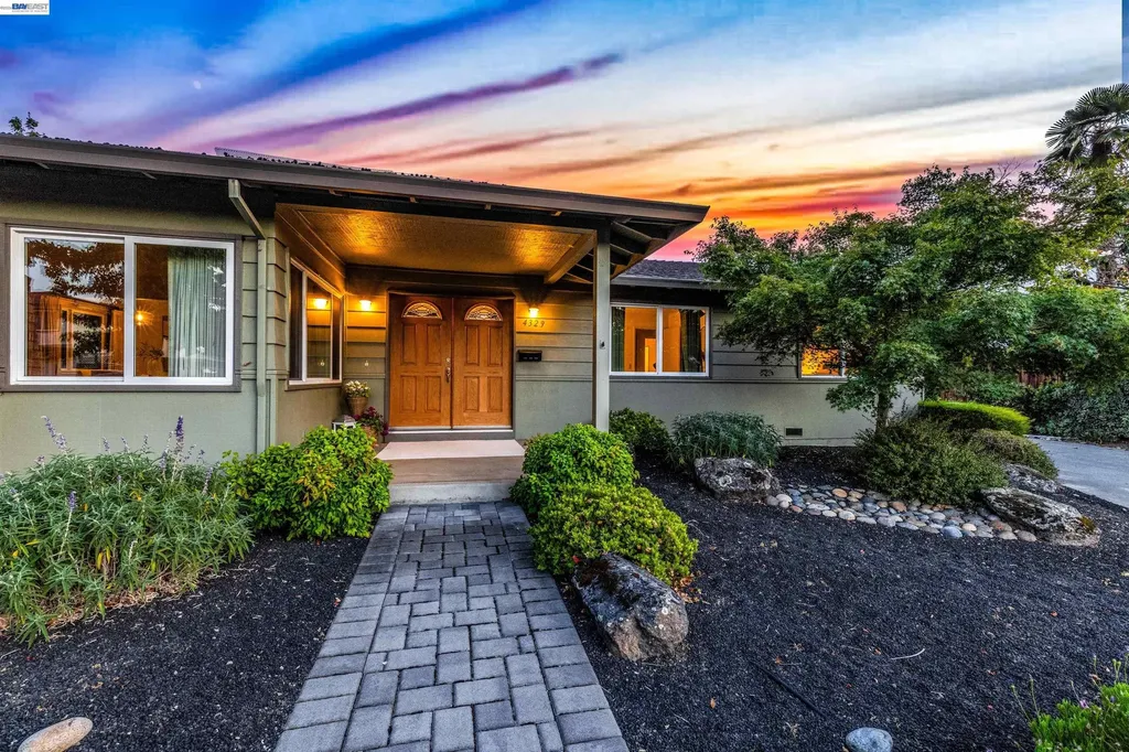4329 Guilford Avenue Livermore CA 94550